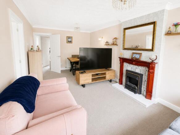 Sitting/Dining Room