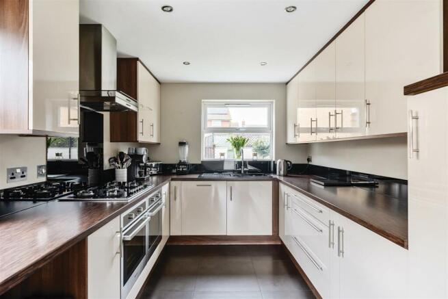 Kitchen(13).jpg