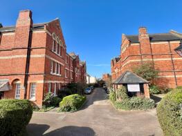 Flat 13, Jellalabad Court, The Mount, Taunton TA1 3RZ