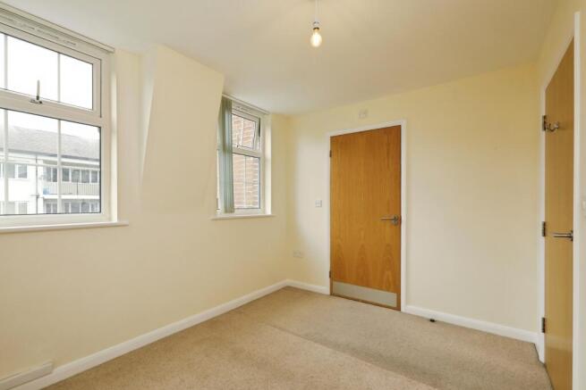 2 bed Apartment for sale Image 9