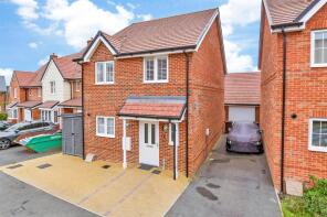 40, Lasius Drive, Coxheath, Maidstone ME17 4UH