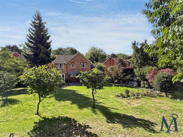 Substantial Rear Plot