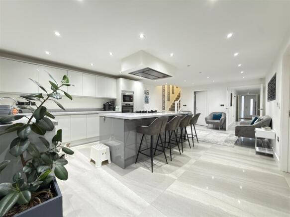OPEN PLAN LIVING DINING AND KITCHEN
