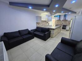 8, Alton Road, Birmingham B29 7DU