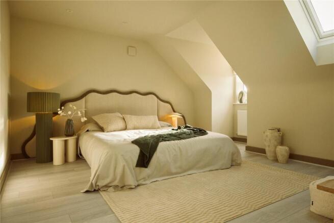 5 bed Detached for sale Image 8