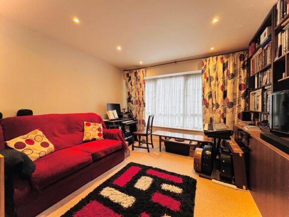 WhatsApp Image 2025-10-28 at 14.55.48_f8473a8b