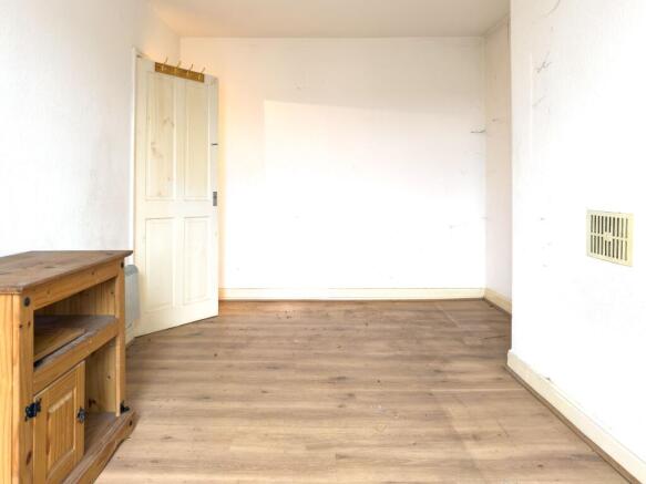 1 bed Terraced for sale Image 5
