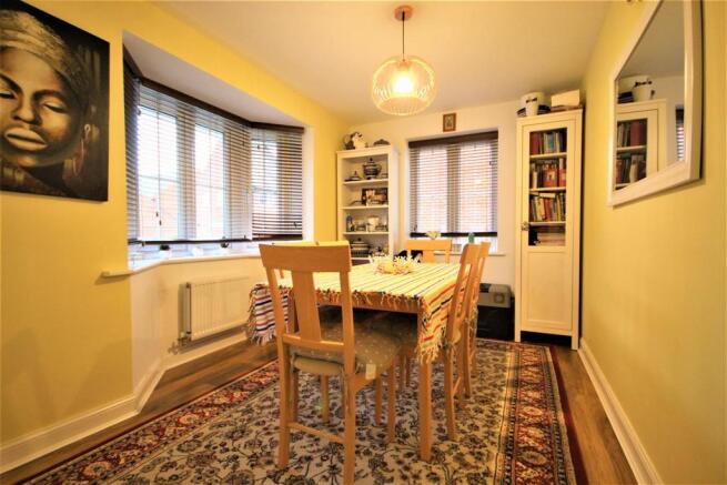 DINING ROOM.JPG