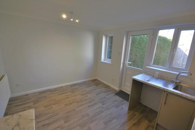 3 bed Semi-Detached for sale Image 7