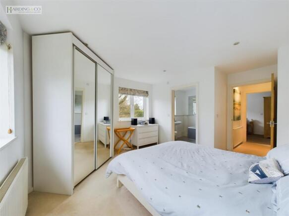 Bedroom 1 .2.jpg