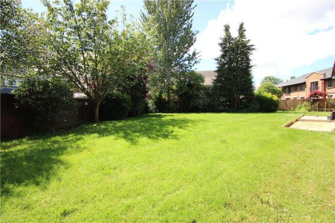 2 bed Apartment for sale Image 10