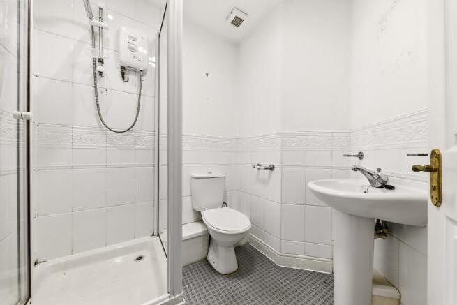 2 bed Flat for sale Image 11