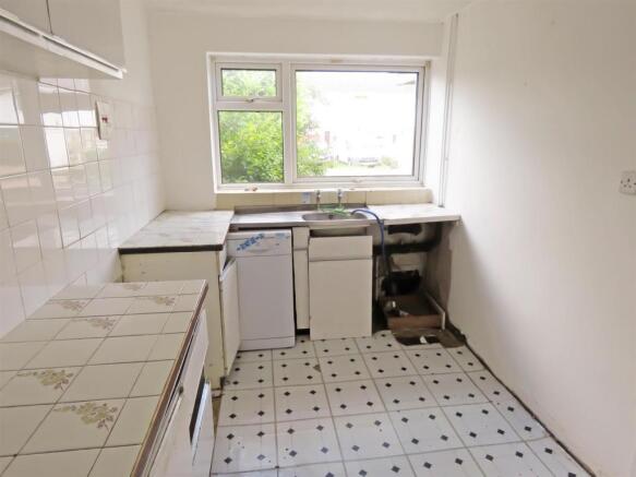 Kitchen.JPG