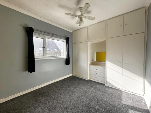 3 bed Terraced to rent Image 7