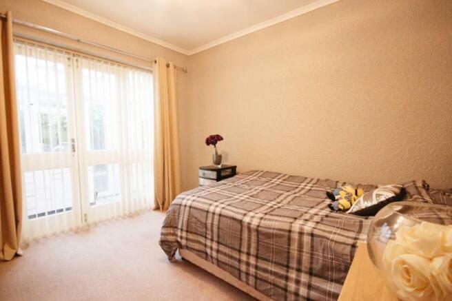 Bedroom 2 (2)