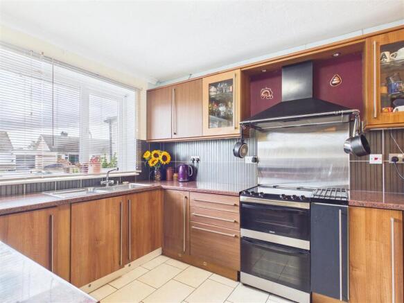 Kitchen/Dining