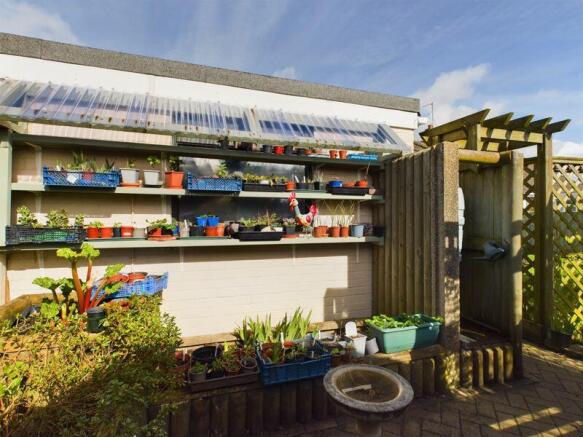 Vegetable/potting area