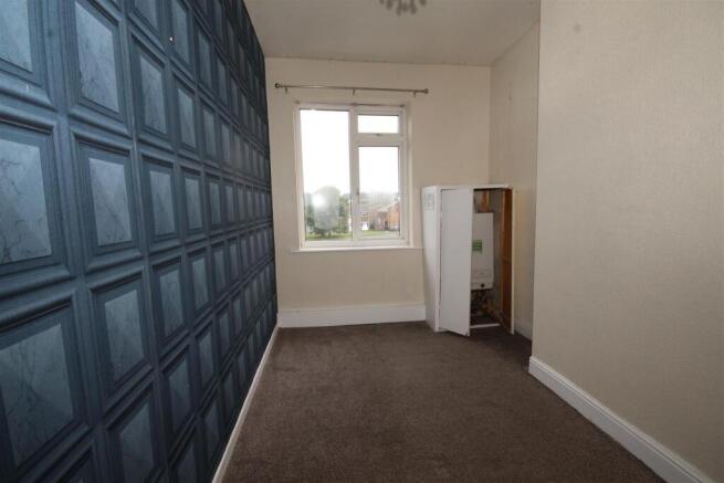3 bed Terraced for sale Image 6