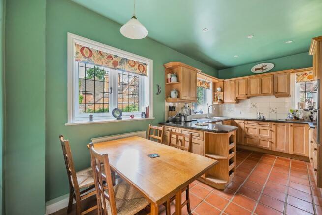 Kitchen / Dining