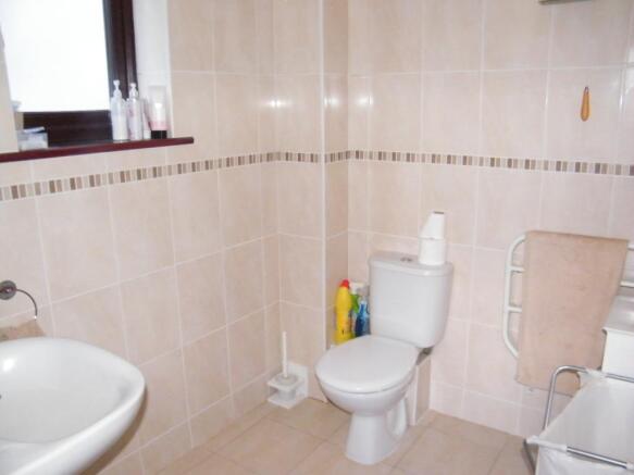 En-suite Shower