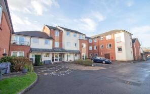 Flat 27, 84 Green Haven Court, London Road, Cowplain, Waterlooville PO8 8EW