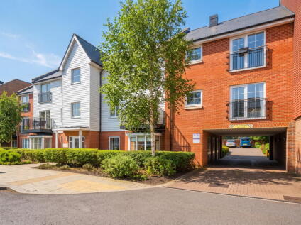 Sackville Court, Ryewood, Dunton Green, TN14