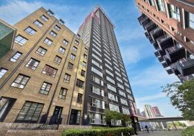 Flat 903, 9 Douglass Tower, Goodluck Hope Walk, London E14 0XE