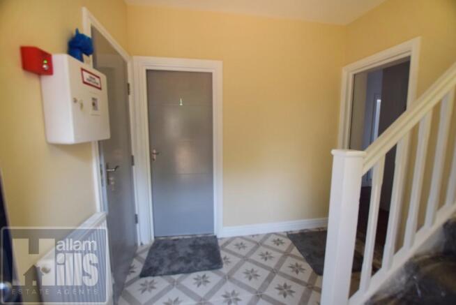 1 bed Apartment to rent Image 5