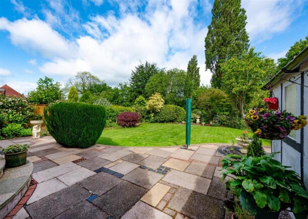 38 Cranford Road-garden1.jpg