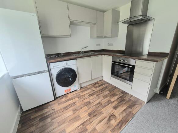 1 bed Apartment to rent Image 5