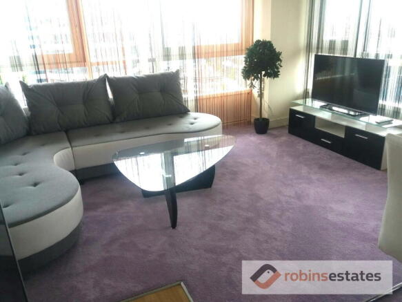 Living Room_17582779