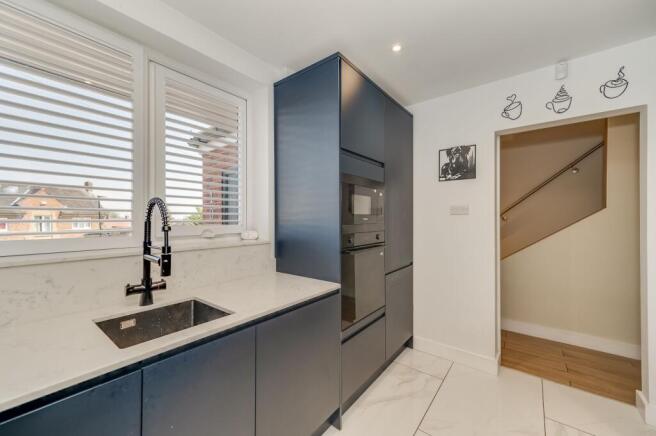 3 bed Semi-Detached for sale Image 6