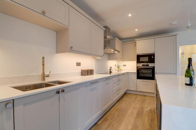 Plot 5 kitchen