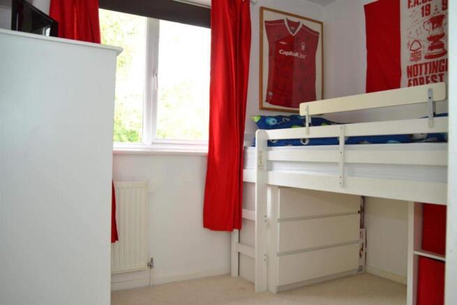 BEDROOM 2