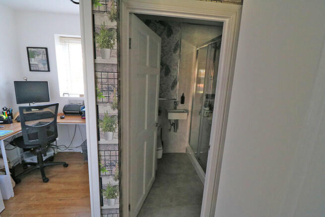 Photo 8