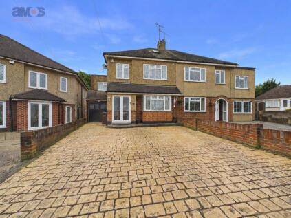 Hazel Close, Hadleigh, Essex