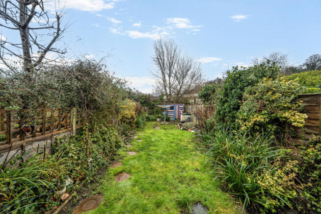 1407081-3-6984c6d...