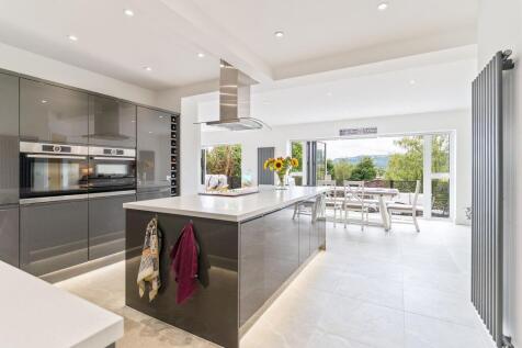 Caerleon Road, Llanfrechfa, NP44