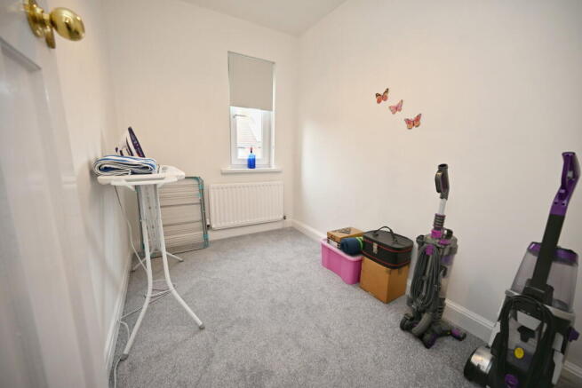 3 bed Semi-Detached for sale Image 12