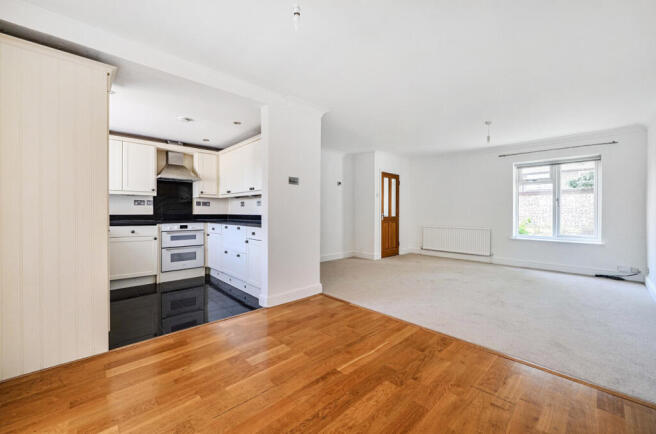 1483167-7-6a3bd64...