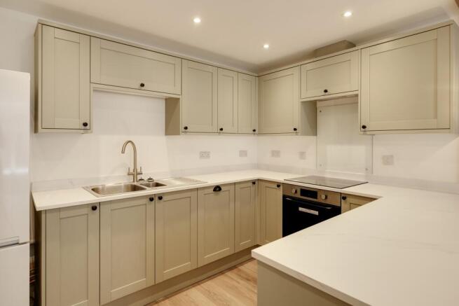 Kitchen ()