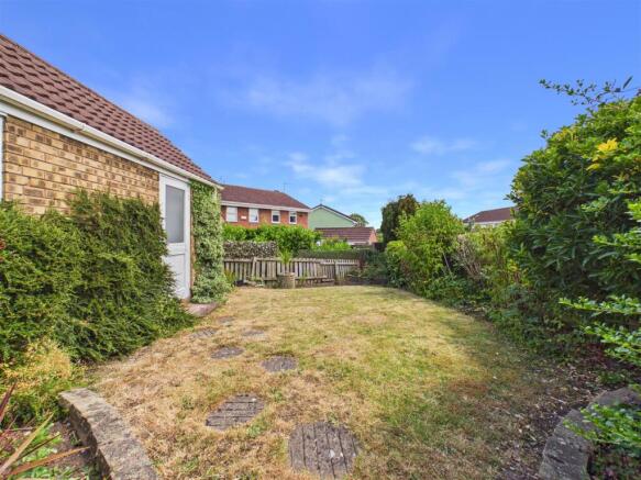 2 bed Semi-Detached Bungalow for sale Image 10