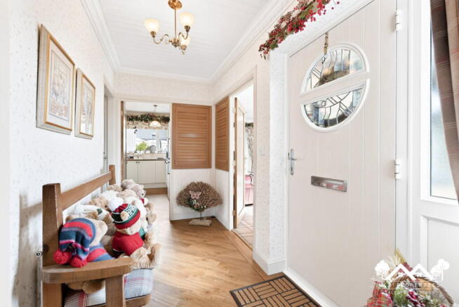 Glencoe Avenue, Hoddlesden, Darwen, BB3 3LW photo 4
