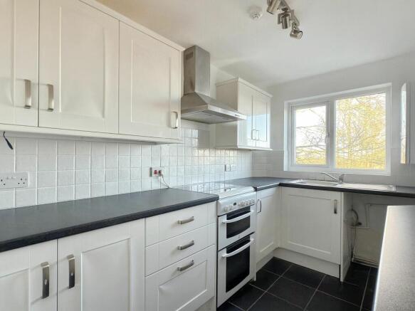 1 bed Flat for sale Image 4
