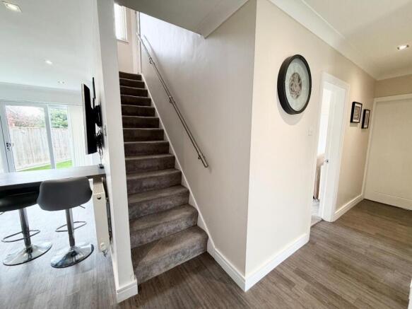 5 bed Detached Bungalow for sale Image 10