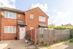 40, Firs Close, Mitcham CR4 1AY