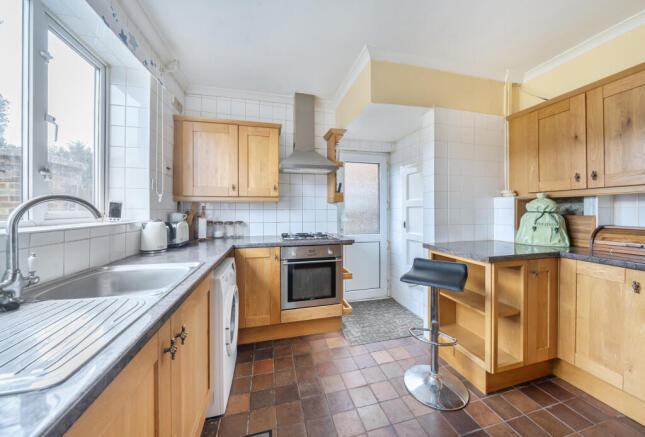 1347943-4-68b9aac...