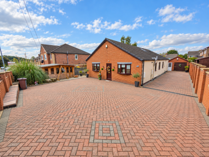 Lund Avenue, Barnsley, S71 5NW