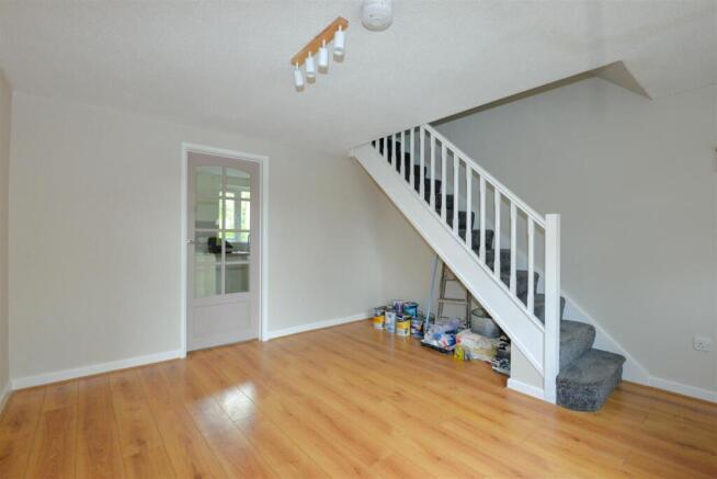 Living Room 2.jpg