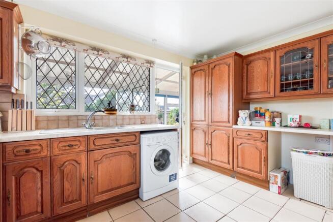 Kitchen / Breakfast Room